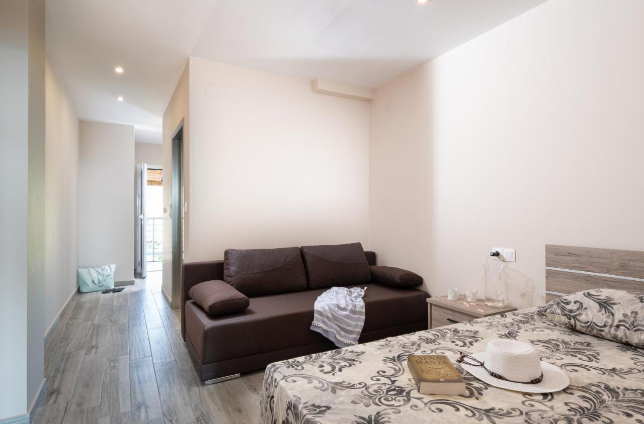 Sunset Studios - Suites With Seaview & Back Side Apartements Toroni Exterior foto