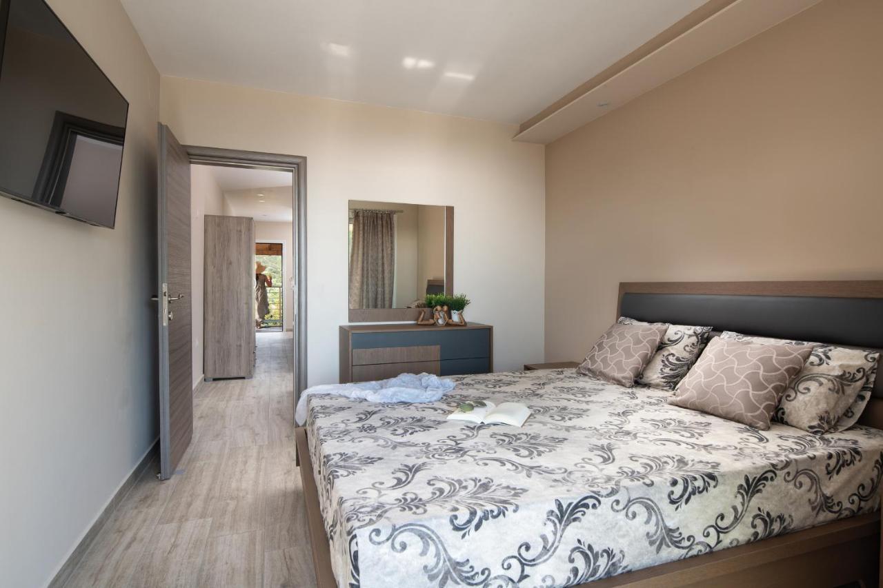 Sunset Studios - Suites With Seaview & Back Side Apartements Toroni Exterior foto